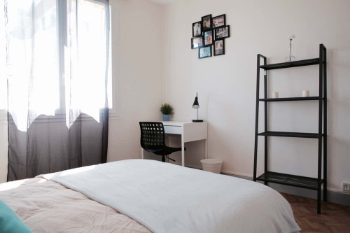 Cosy and bright room - 12m² - TO6