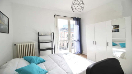 Very luminous room - 12m² - TO7