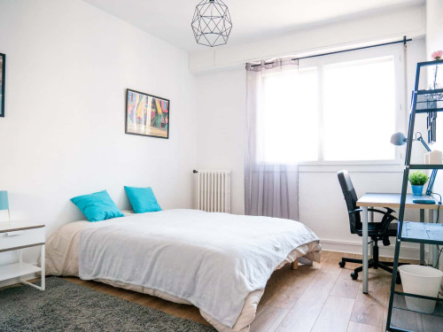 Nice spacious room - 14m² - TO10