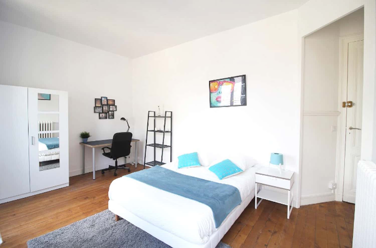 Spacious And Bright Room - 18m² - BO13 - 1