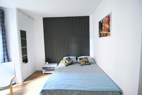 Spacious and luminous room - 12m² - CL33