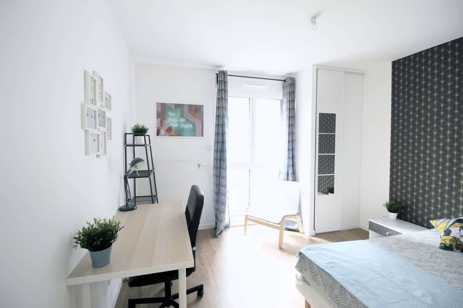Spacious And Luminous Room - 12m² - CL33 - 1