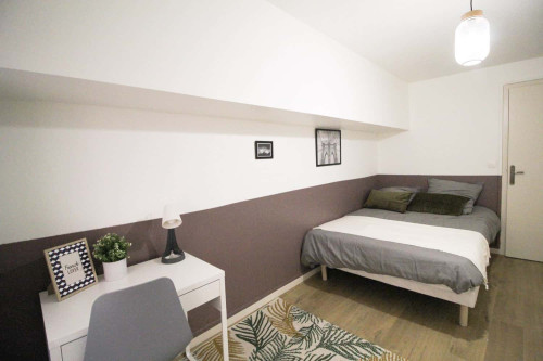 Bright and cosy room - 12m² - LY04