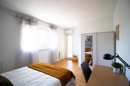 Lovely 13m² bedroom to rent in Grenoble -G015
