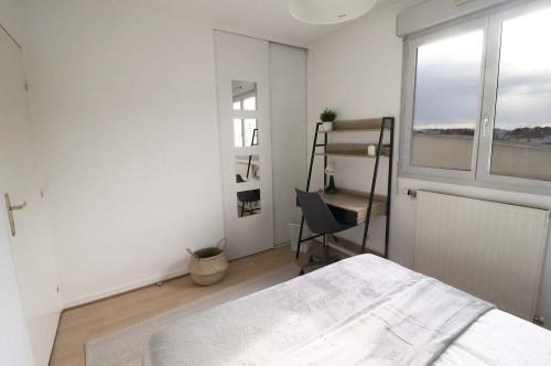 Beautiful and warm room - LY017