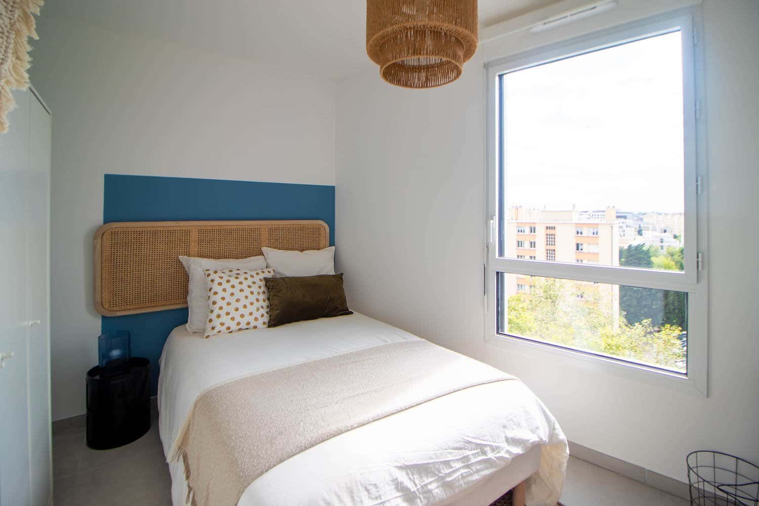 Warm Room Of 10 M² To Rent Near Lyon - LYO23 - 1