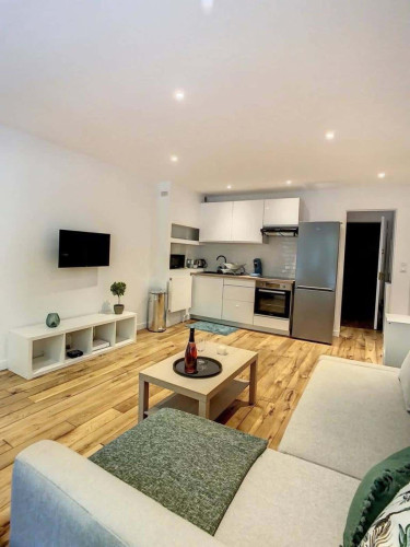 Apartment in Avenue Robert Soleau, Antibes for 30 m²