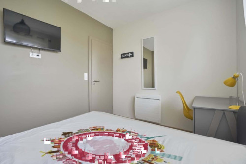 Chambre 4 - GENERAL LECLERC. H