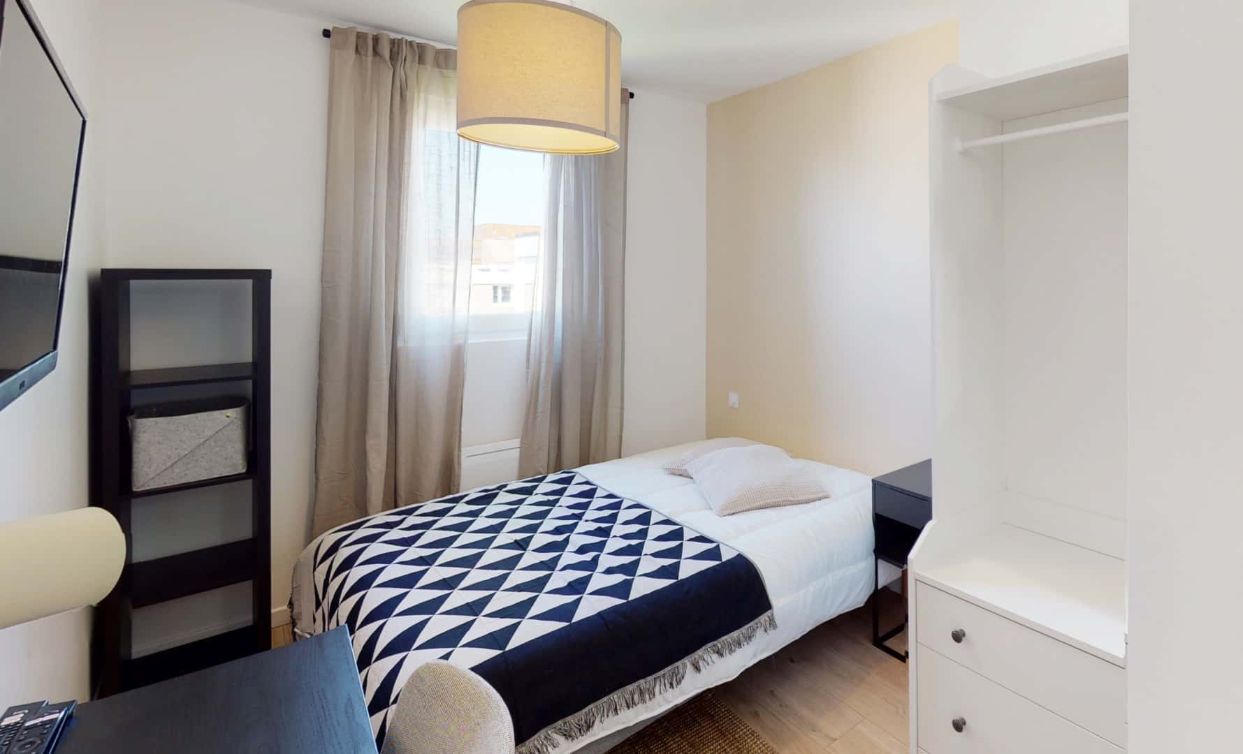 Chambre 4 - GRAND FEU - 1
