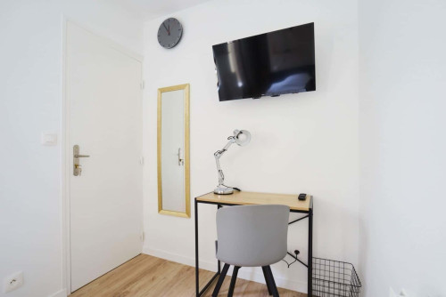 Chambre 1 - BVD DE BEAUVILLE