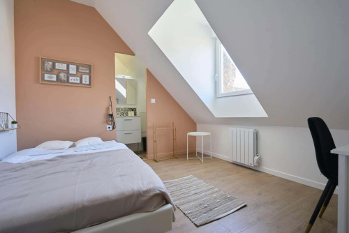 Chambre 5 - ROUTE DE PARIS