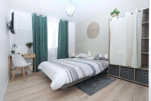Chambre 2 - HIPPODROME M