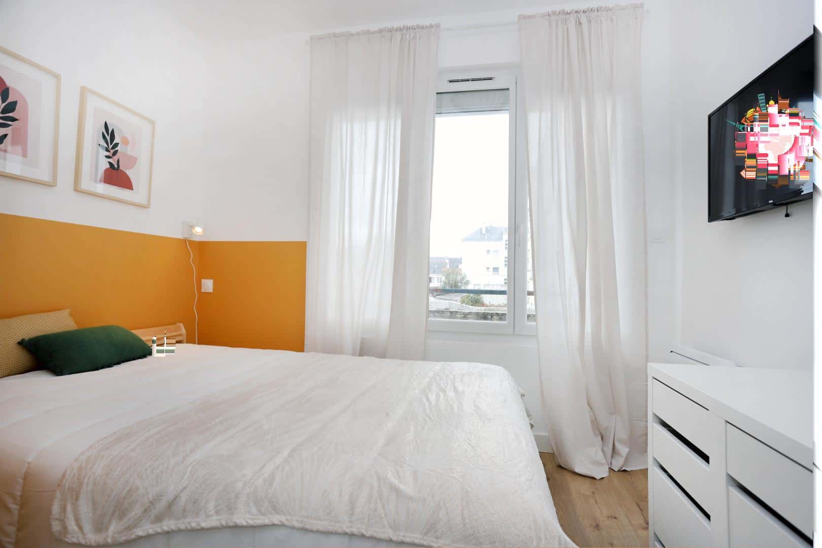 Chambre 4 - ALBERT DE MUN - 1