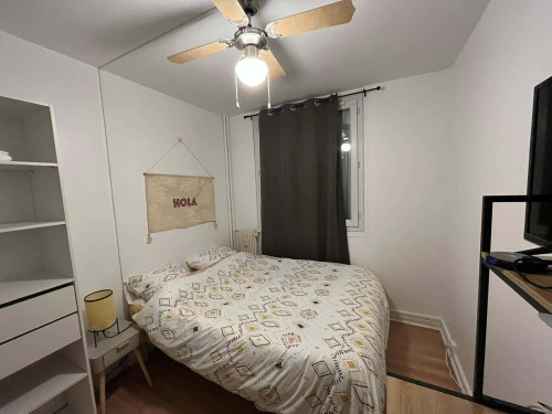 Chambre dans un appartement de 3 chambres