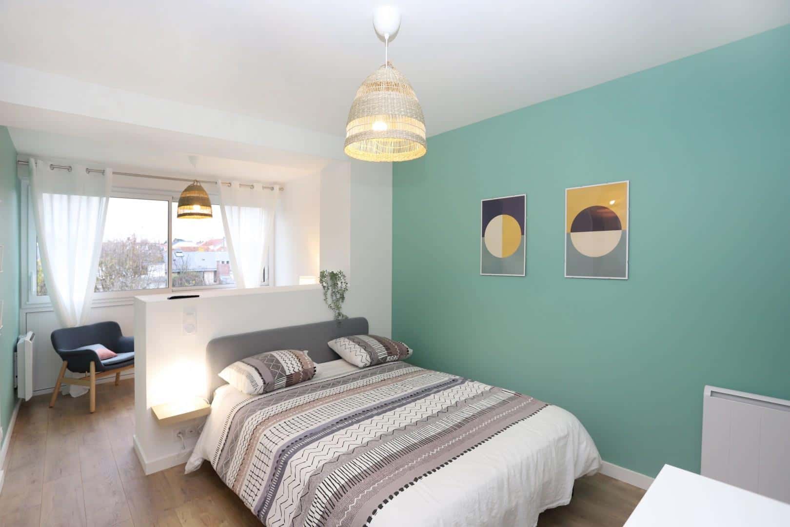 Chambre 2 - LONGCHAMP F - 1