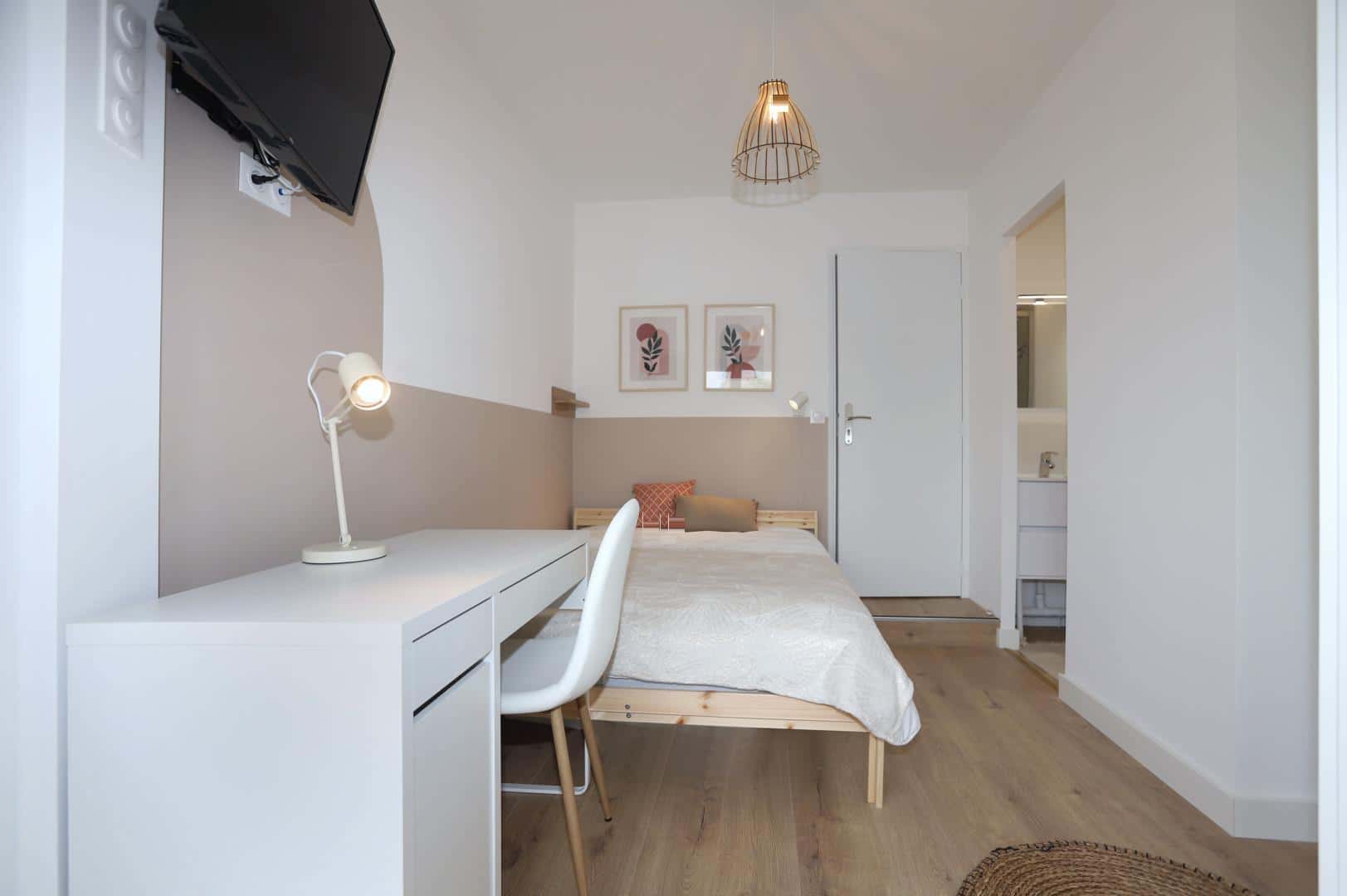 Chambre 2 - ALBERT DE MUN - 1
