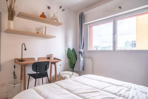 Move into this 12 m² room for rent in a co-living space in Nantes - NT14