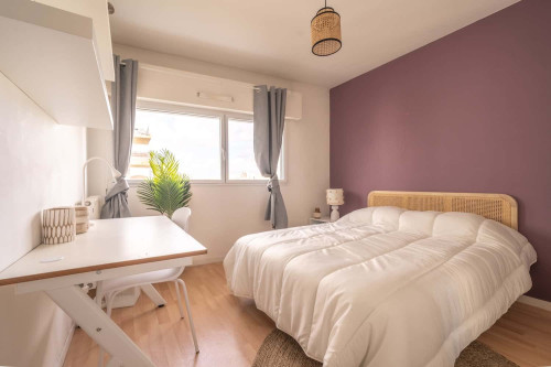 Move into this elegant 11 m² room for rent in a co-living space on the Île de Nantes - NT12