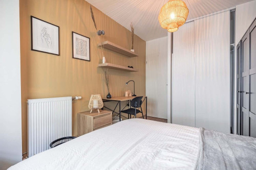 Natural 11 m² room for rent in Bordeaux - BO35