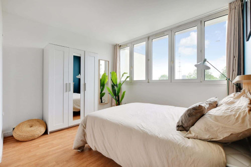 Spacious 13 m² room in Kremlin-Bicêtre - KRB39