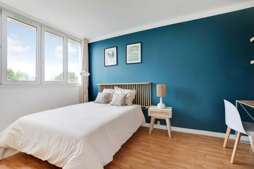 Spacious 13 m² room in Kremlin-Bicêtre - KRB39