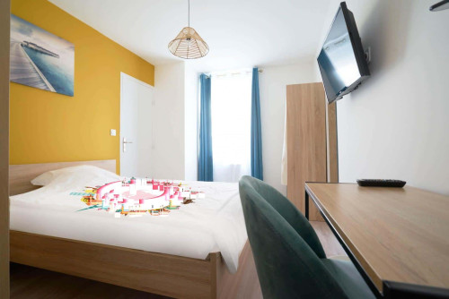 Chambre 1 - ROGER SALENGRO L