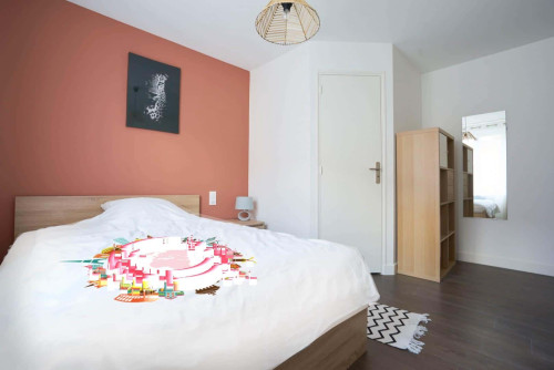 Chambre 4 - ROGER SALENGRO L