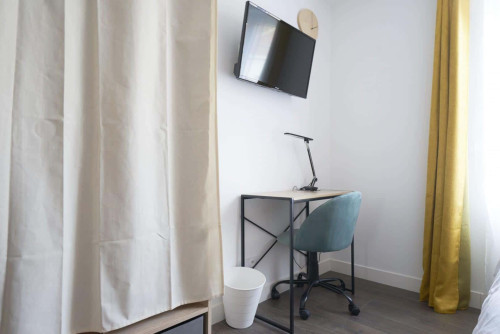 Chambre 4 - ROGER SALENGRO L