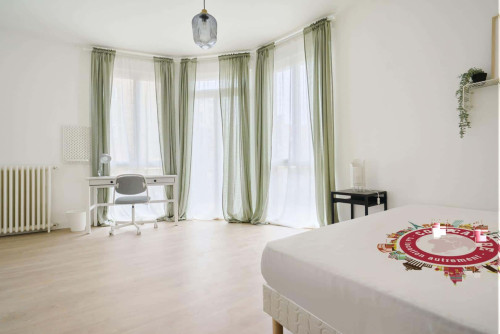 Chambre 9 - COLOMBES - D'ORVES