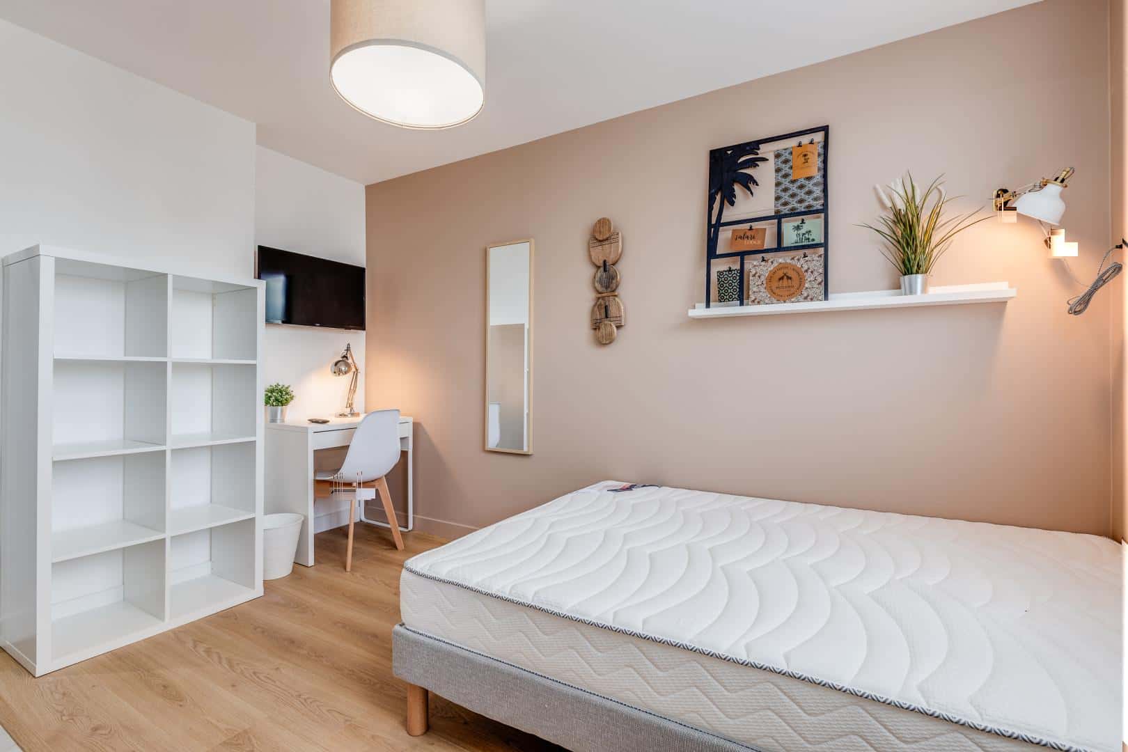 Chambre 1 - EDOUARD VAILLANT W - 1