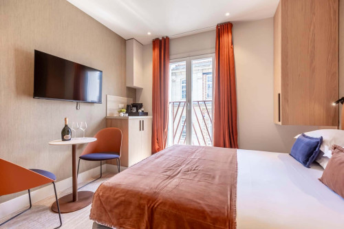 Suites FL - Cosy Room 202