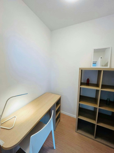 We Live In R - Suite 304 - Gallery - 8