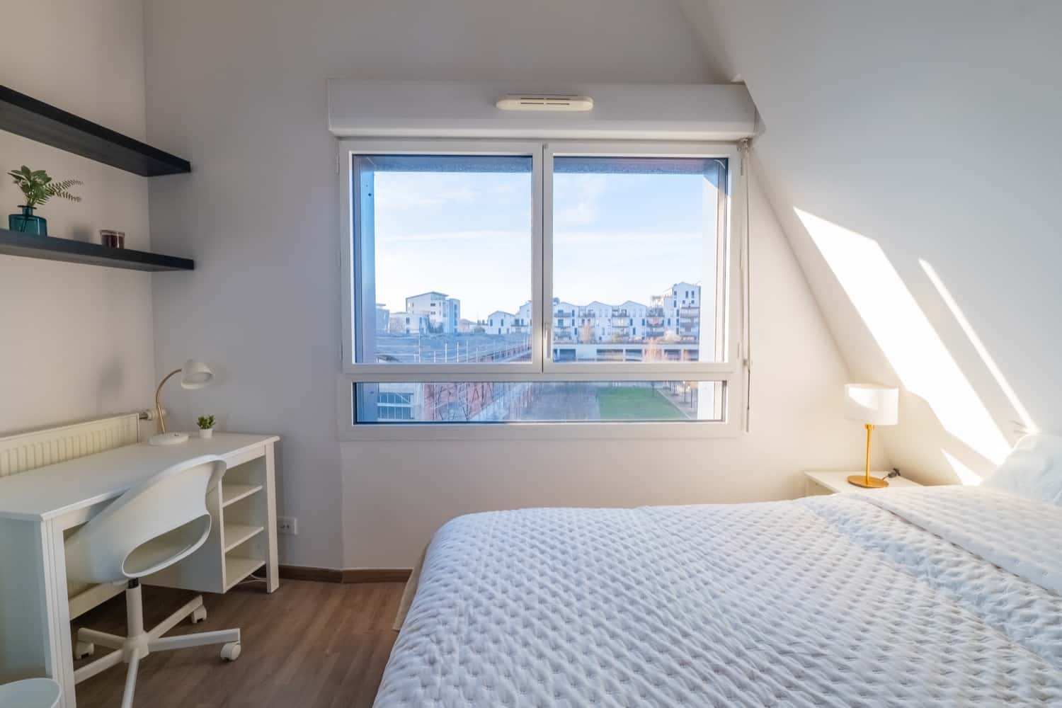 Move Into This 13 M² Room Within Bacalan - BO45 - 1