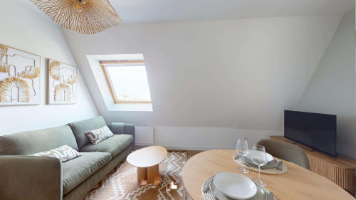 Chambre 1 - JEAN JACQUES ROUSSEAU A