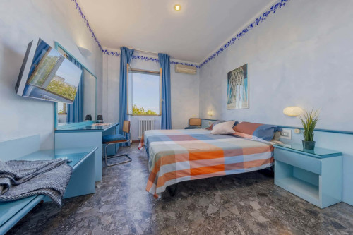Room in Corso Felice Cavallotti, Novara with 1 bedroom