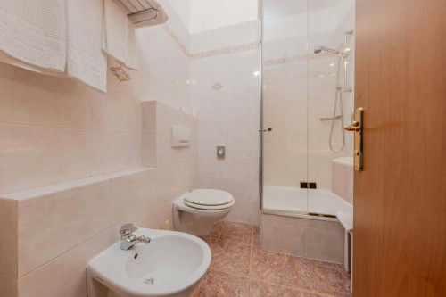 Room in Corso Felice Cavallotti, Novara with 1 bedroom - Gallery - 7