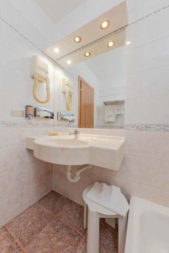 Room in Corso Felice Cavallotti, Novara with 1 bedroom - Gallery - 6