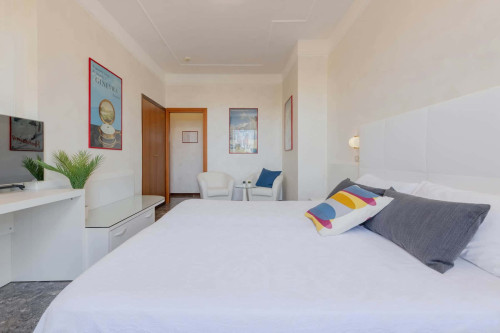 Room in Corso Felice Cavallotti, Novara with 1 bedroom