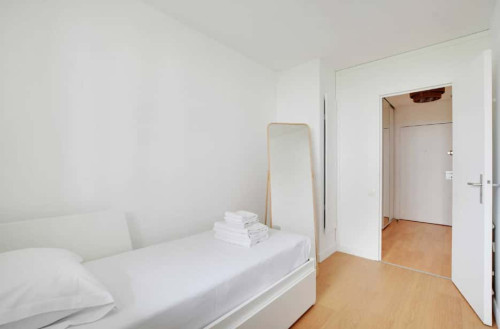 Elegant appt balcon privatif 2BD/ 6P - Levallois - Gallery - 10