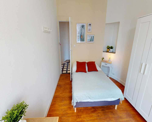 Chambre dans le Rue du Jardin public