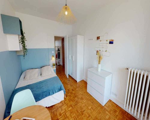 Chambre dans le Avenue Marceau