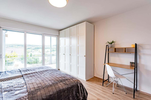 Gartenwohnung mit Panoramablick bei Köln