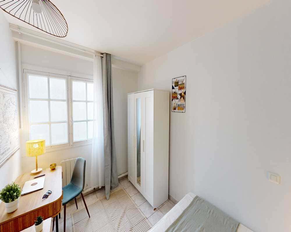 Appartement Dans La Rue Du Jardin Public - 1