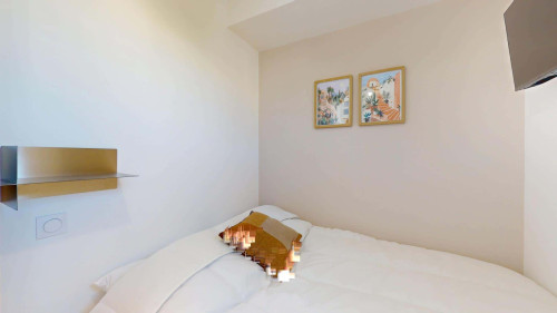 Chambre 4 - CENTRAYRARGUES FAU