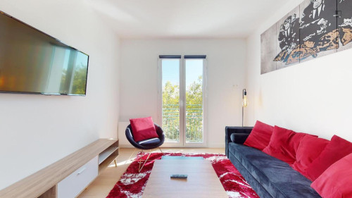 Inviting double bedroom near Botanical Garden