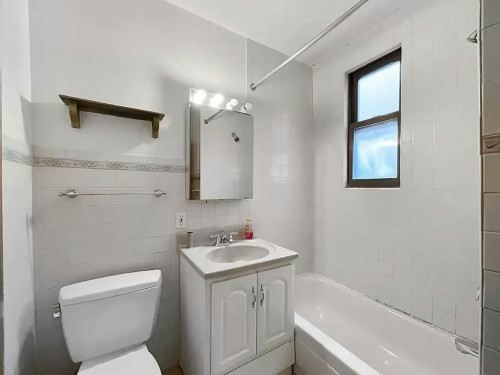 36th Avenue, Queens County,  - Gallery - 8