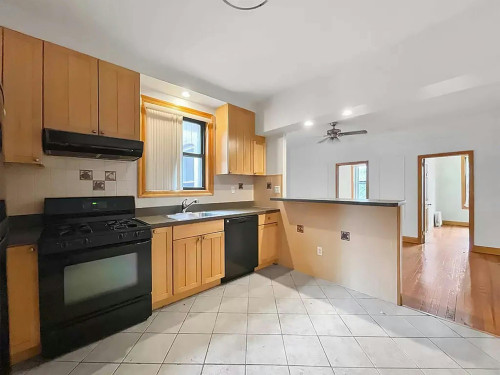 36th Avenue, Queens County,  - Gallery - 7