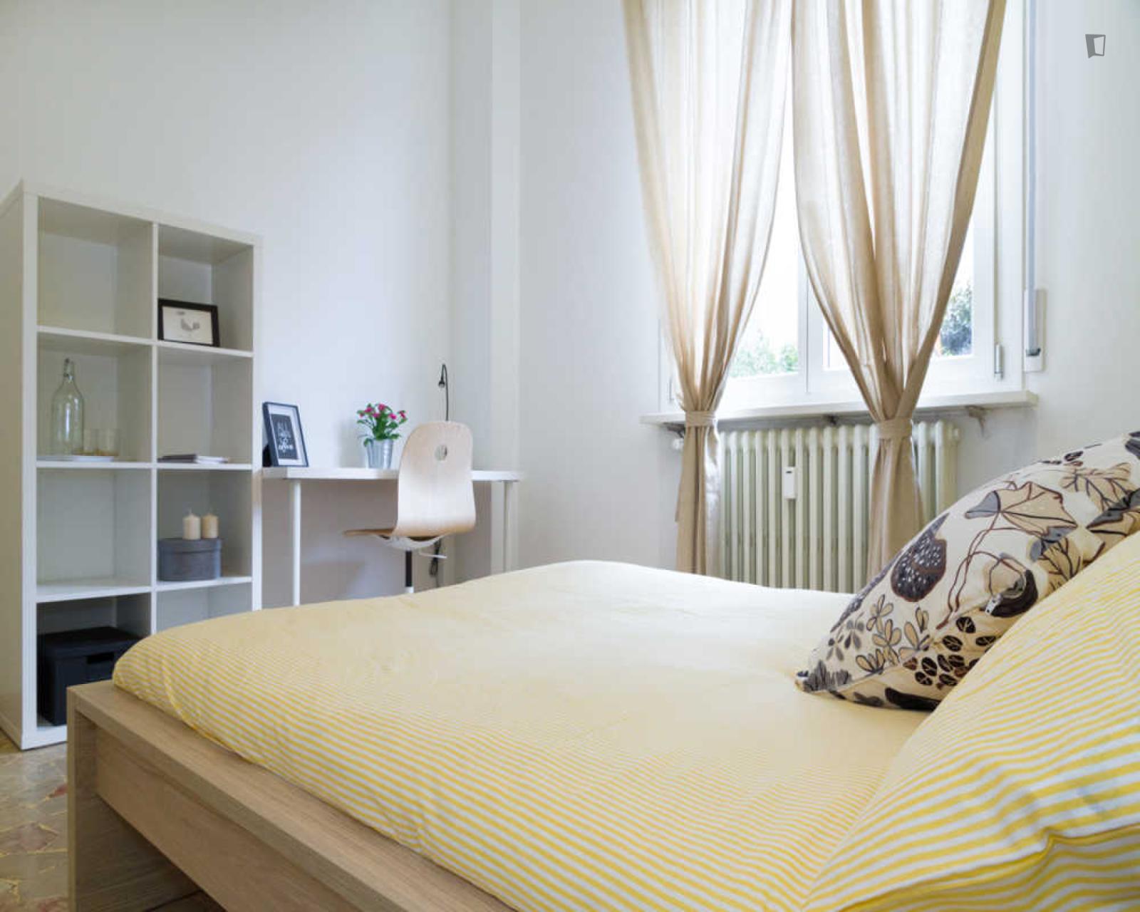 Bright Double Bedroom In Maggiolina - 1