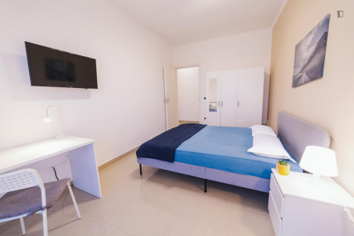 Appealing single bedroom in Bovisasca