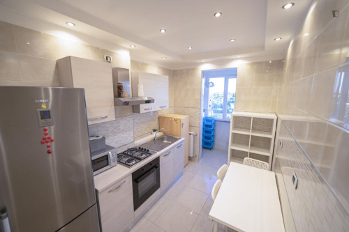 Appealing single bedroom in Bovisasca